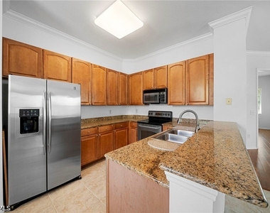 970 Peggy Circle - Photo Thumbnail 16
