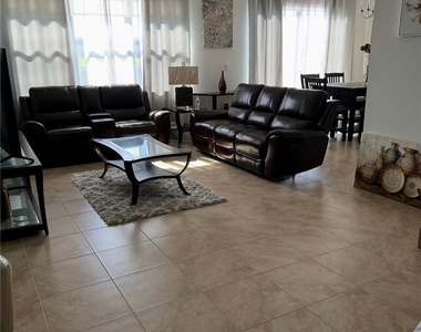 5474 Cassidy Lane - Photo Thumbnail 4