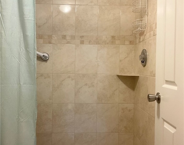 3062 Sandpiper Bay Circle - Photo Thumbnail 15