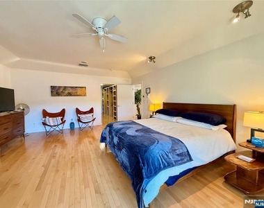73 Forest Lake - Photo Thumbnail 15