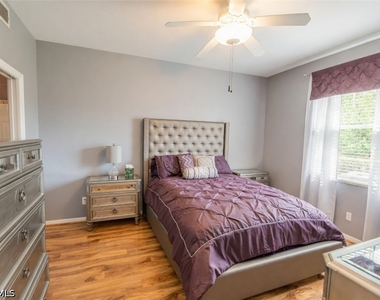 3225 Cypress Glen Way - Photo Thumbnail 15