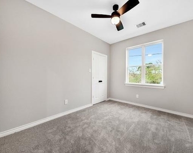 7414 Mount Street - Photo Thumbnail 11
