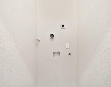 7414 Mount Street - Photo Thumbnail 15