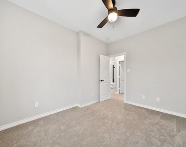 7414 Mount Street - Photo Thumbnail 10