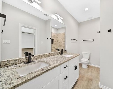 7414 Mount Street - Photo Thumbnail 7