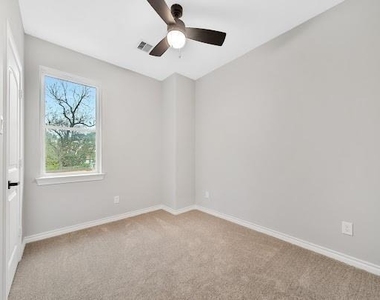 7414 Mount Street - Photo Thumbnail 13