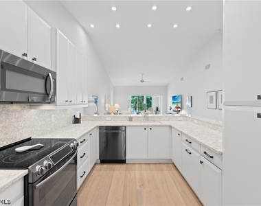 818 Tanbark Drive - Photo Thumbnail 5