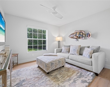 818 Tanbark Drive - Photo Thumbnail 19