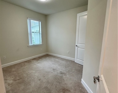 4546 Battlecreek Way - Photo Thumbnail 22