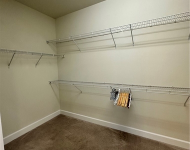 4546 Battlecreek Way - Photo Thumbnail 19