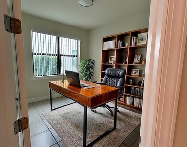 4546 Battlecreek Way - Photo Thumbnail 14