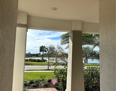4546 Battlecreek Way - Photo Thumbnail 4