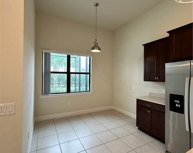 4546 Battlecreek Way - Photo Thumbnail 10