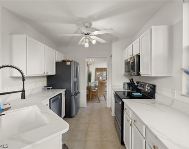 9050 Las Maderas Drive - Photo Thumbnail 2
