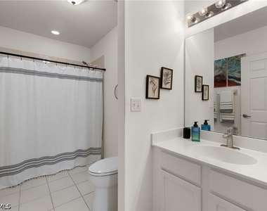 9050 Las Maderas Drive - Photo Thumbnail 11