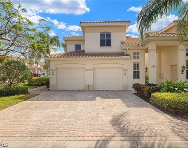9050 Las Maderas Drive - Photo Thumbnail 18
