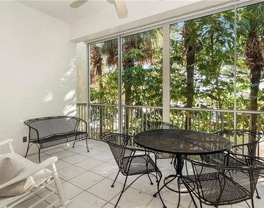 780 Bentwater Circle - Photo Thumbnail 9