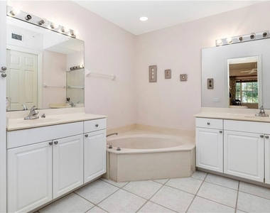 780 Bentwater Circle - Photo Thumbnail 18