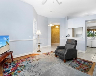 780 Bentwater Circle - Photo Thumbnail 13