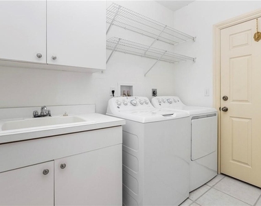 780 Bentwater Circle - Photo Thumbnail 22