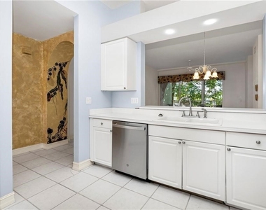 780 Bentwater Circle - Photo Thumbnail 12