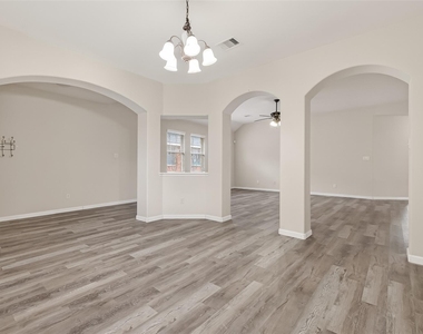 21711 Crest Peak Way - Photo Thumbnail 7