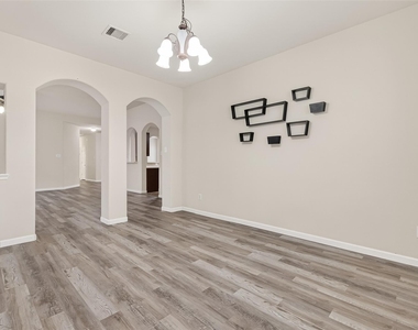 21711 Crest Peak Way - Photo Thumbnail 6