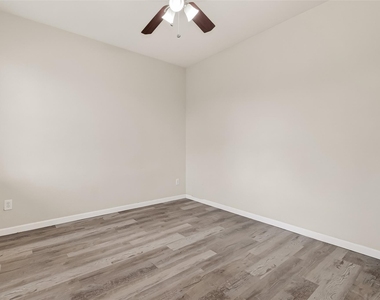 21711 Crest Peak Way - Photo Thumbnail 28
