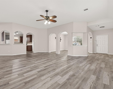 21711 Crest Peak Way - Photo Thumbnail 11