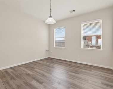 21711 Crest Peak Way - Photo Thumbnail 13