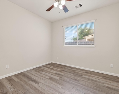 21711 Crest Peak Way - Photo Thumbnail 22