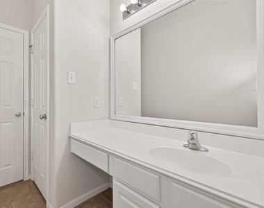 21711 Crest Peak Way - Photo Thumbnail 25