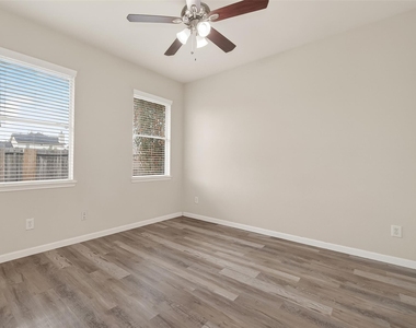 21711 Crest Peak Way - Photo Thumbnail 26