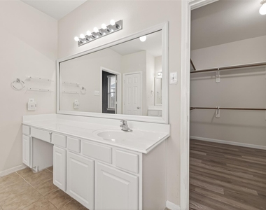 21711 Crest Peak Way - Photo Thumbnail 34