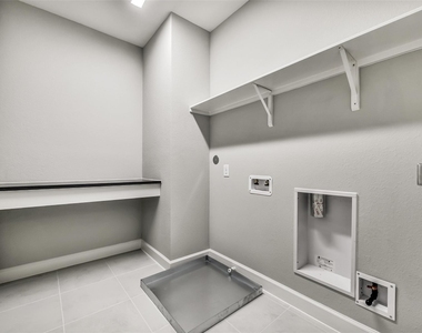 3311 Full Bellied Lane - Photo Thumbnail 17