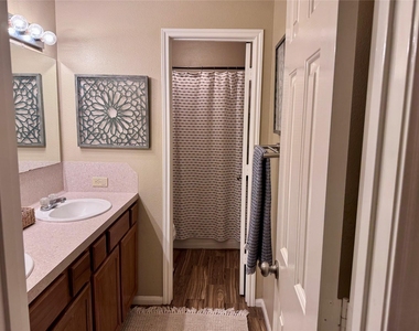 15815 Merle Road - Photo Thumbnail 15