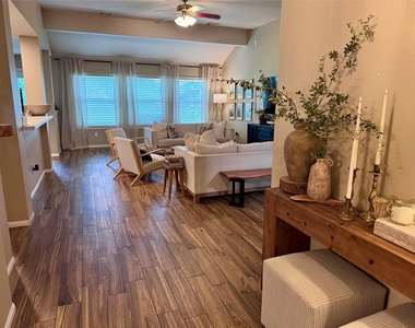 15815 Merle Road - Photo Thumbnail 2