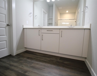 25504 Starling Lane - Photo Thumbnail 14