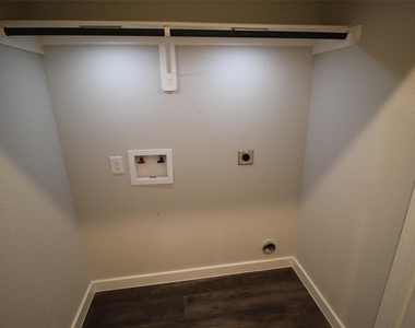 25504 Starling Lane - Photo Thumbnail 23