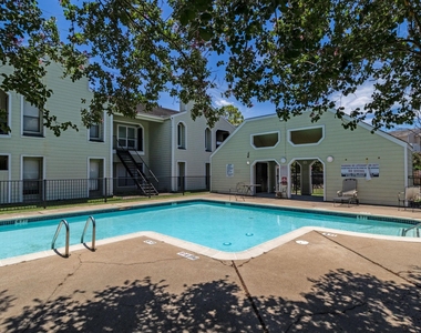 6602 Harbor Town Drive - Photo Thumbnail 19