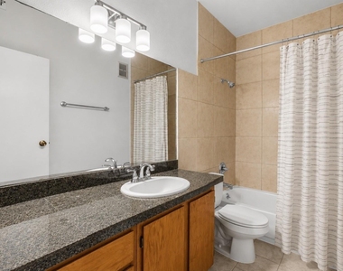 6602 Harbor Town Drive - Photo Thumbnail 14