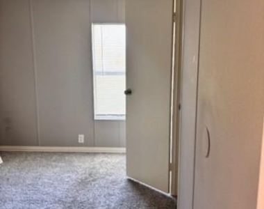 127 Country Oaks Street - Photo Thumbnail 2