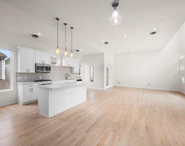 5632 Kiam Street - Photo Thumbnail 2