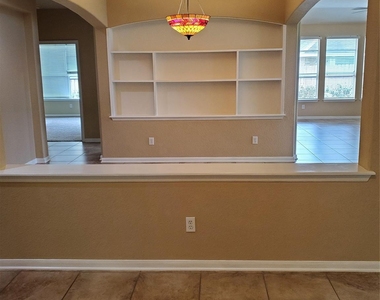 2715 Falling Forest Court - Photo Thumbnail 2