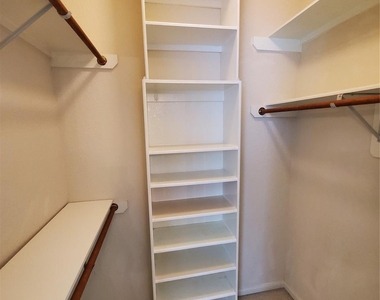 2715 Falling Forest Court - Photo Thumbnail 28