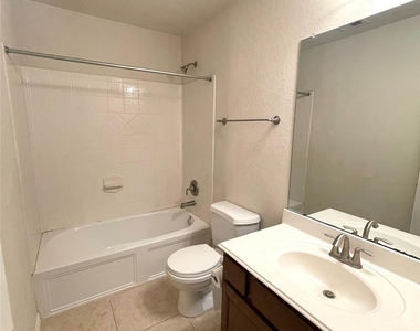 20815 N Blue Hyacinth Drive - Photo Thumbnail 18