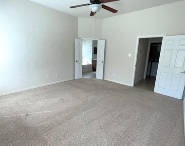 20815 N Blue Hyacinth Drive - Photo Thumbnail 10