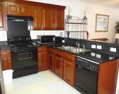 6655 W Sam Houston Parkway S - Photo Thumbnail 3