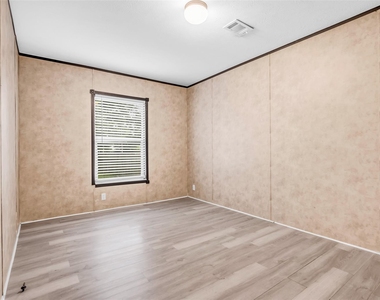 15158 Schank Road - Photo Thumbnail 7