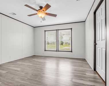 15158 Schank Road - Photo Thumbnail 9